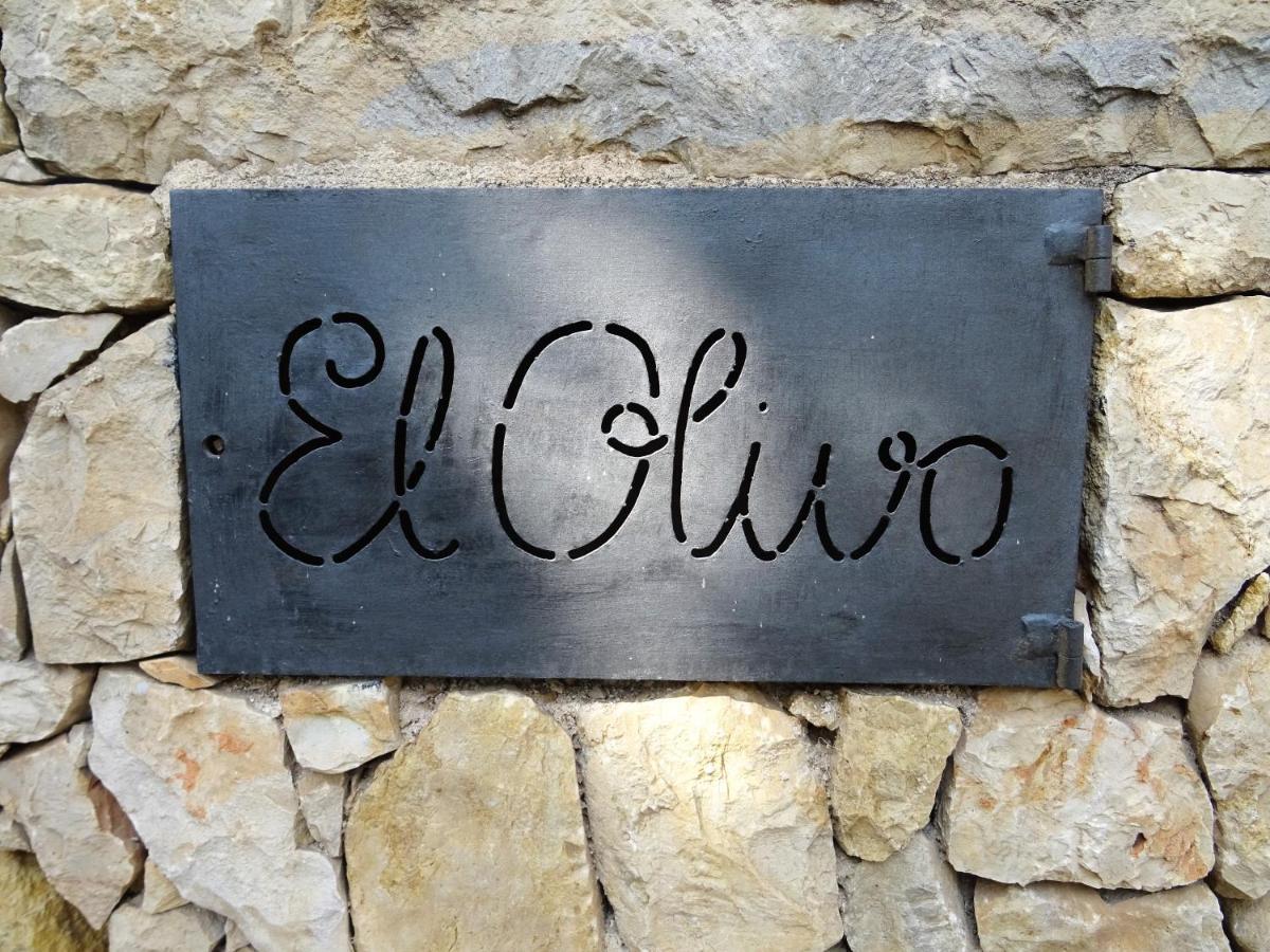 Villa With Private Pool And Tennis Court 150 Metres From The Sea-villa El Olivo Dénia