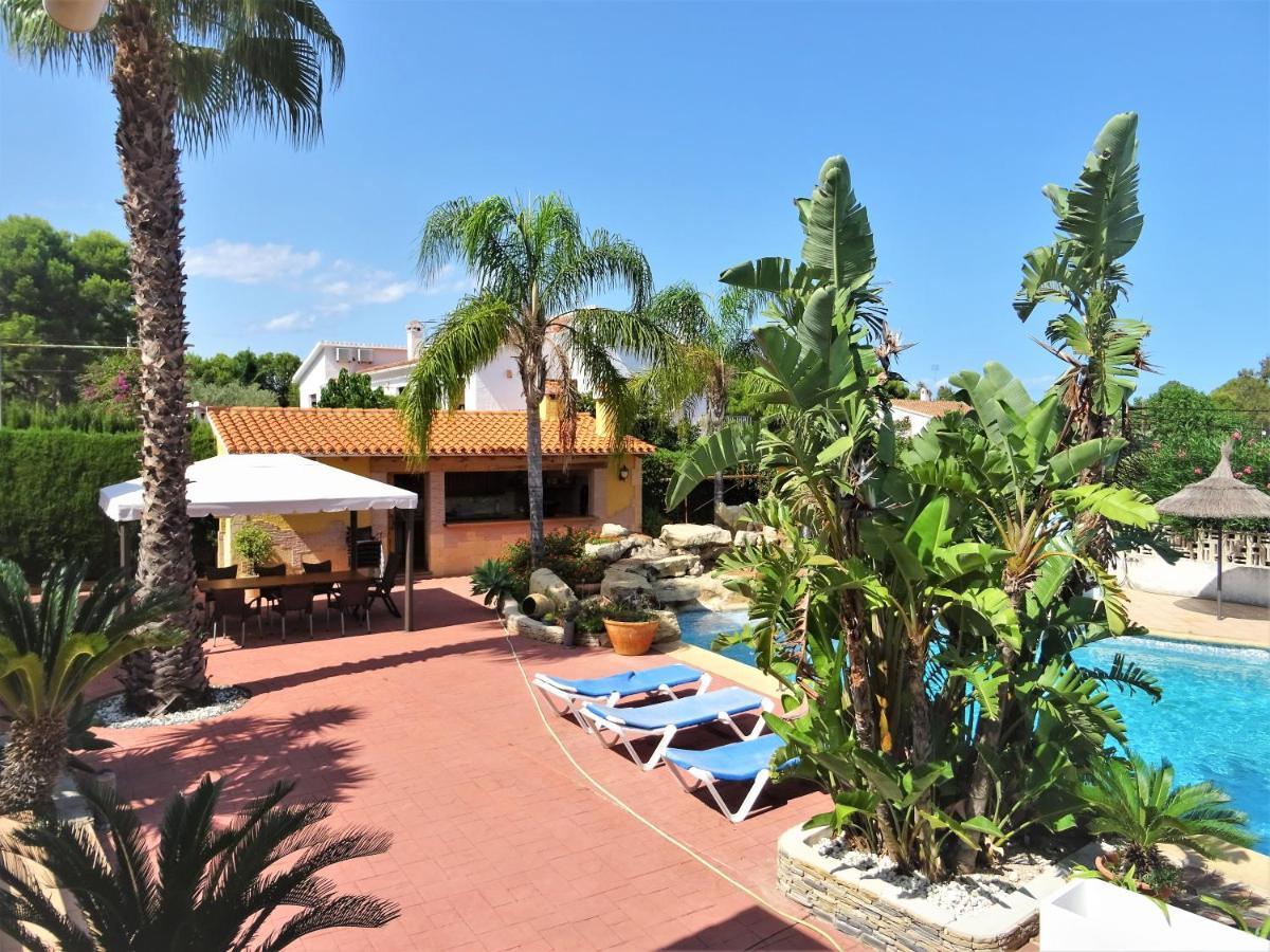 With Private Pool And Tennis Court 150 Metres From The Sea-villa El Olivo Villa Dénia