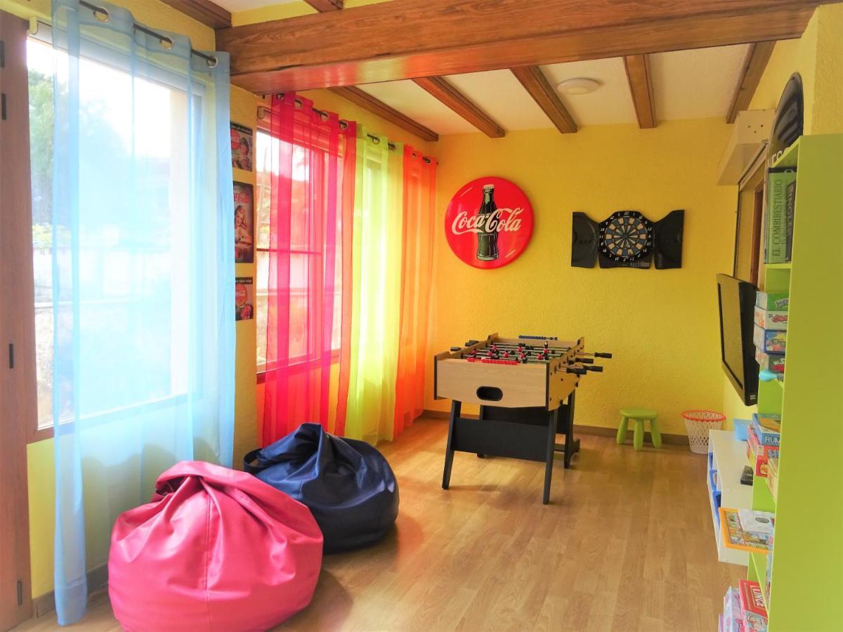 With Private Pool And Tennis Court 150 Metres From The Sea-villa El Olivo Dénia