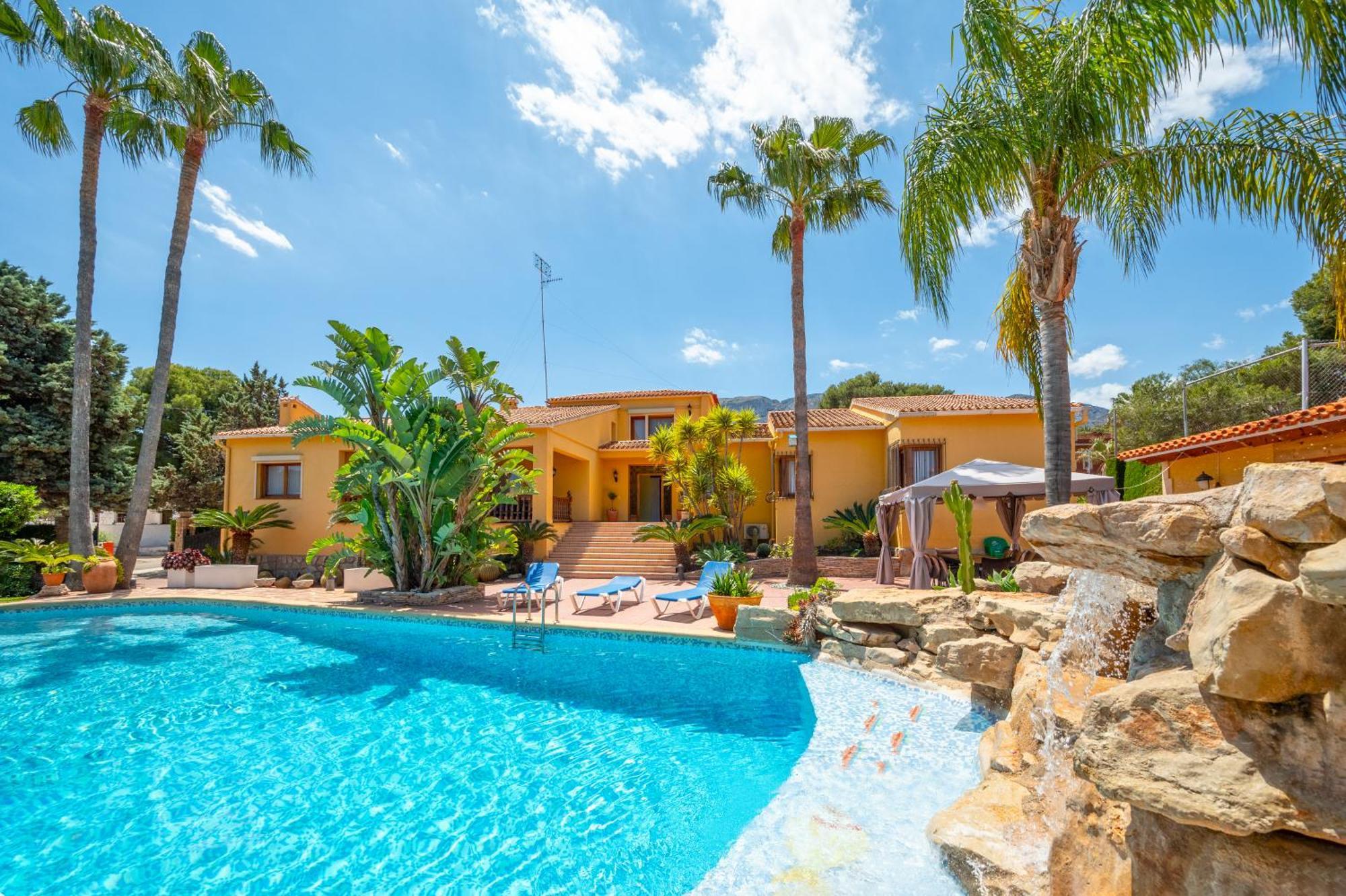 With Private Pool And Tennis Court 150 Metres From The Sea-villa El Olivo Villa Dénia