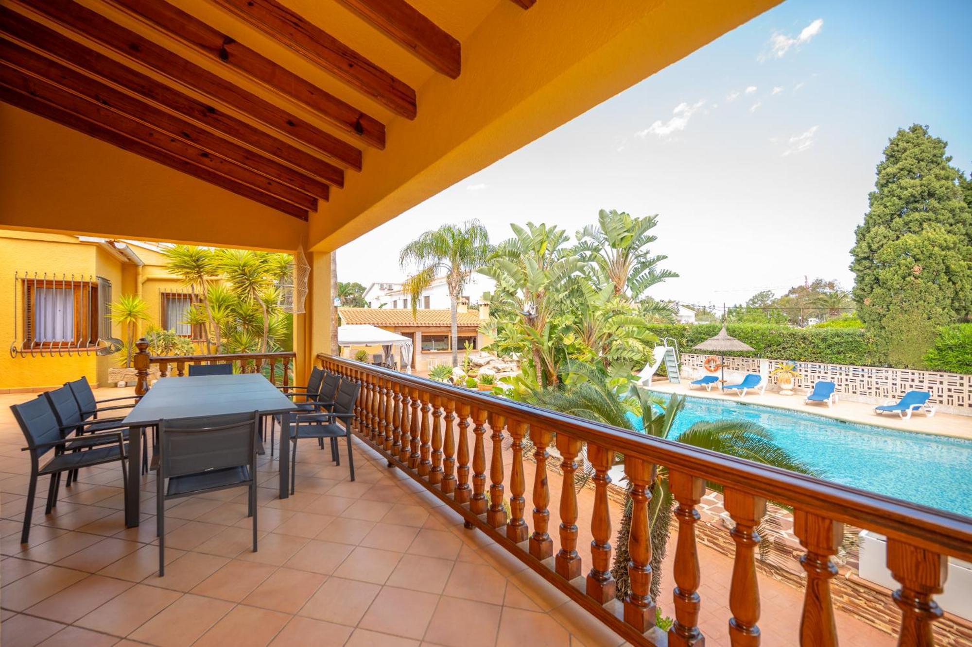 With Private Pool And Tennis Court 150 Metres From The Sea-villa El Olivo *